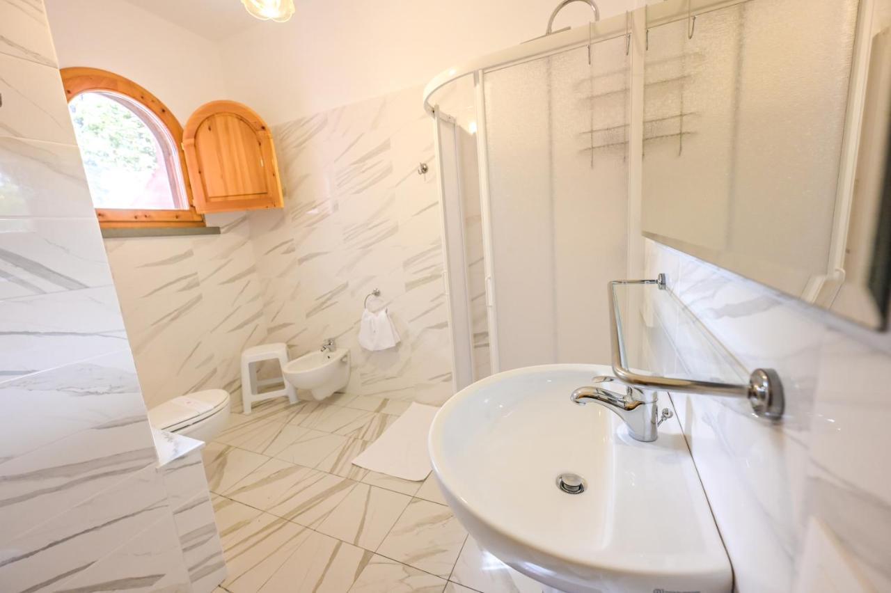 Agriturismo Poggio Al Pino Montelupo Fiorentino Bagian luar foto