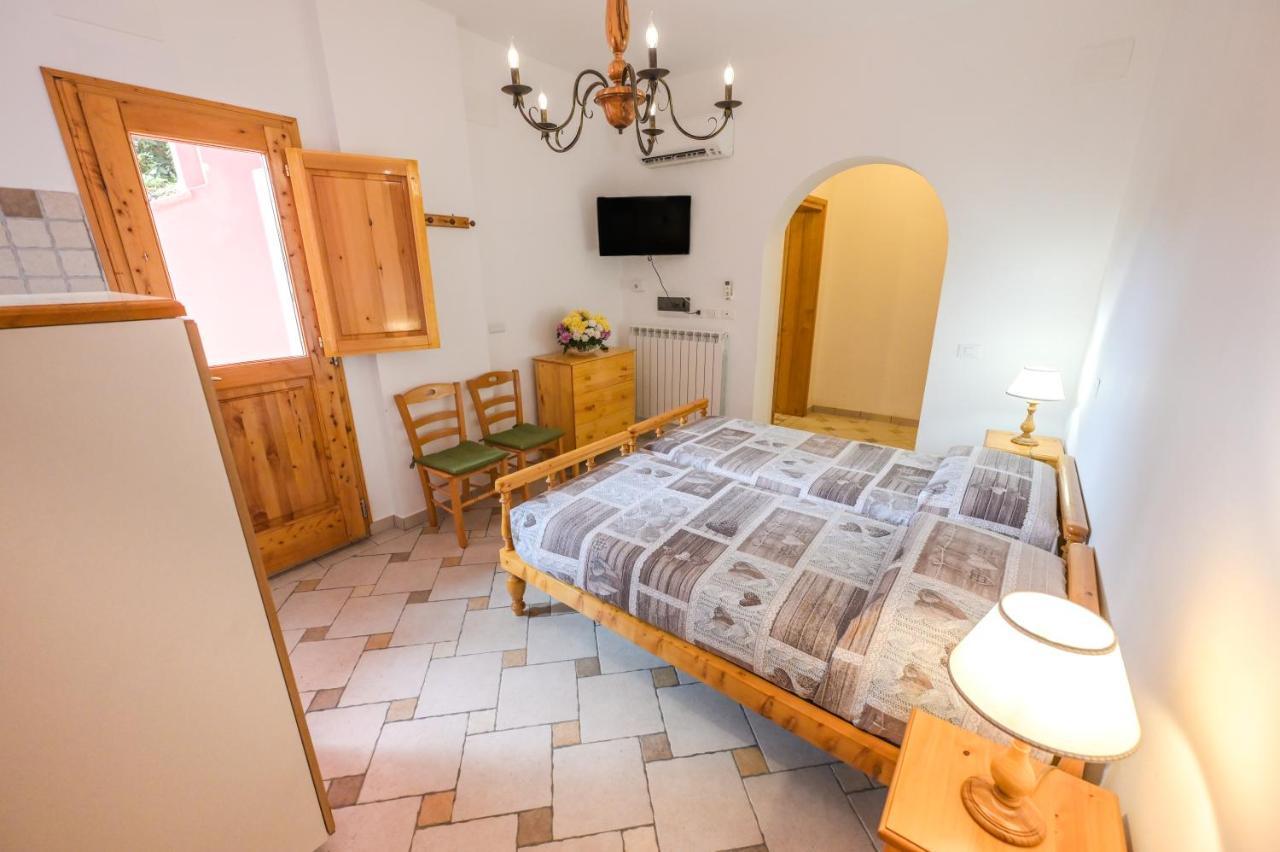 Agriturismo Poggio Al Pino Montelupo Fiorentino Bagian luar foto