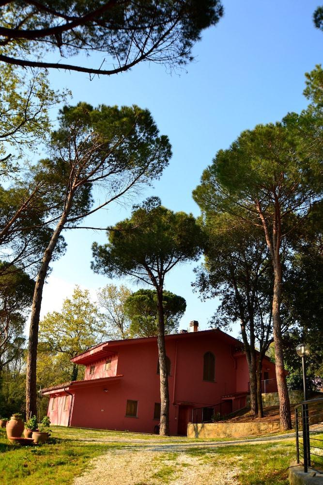 Agriturismo Poggio Al Pino Montelupo Fiorentino Bagian luar foto