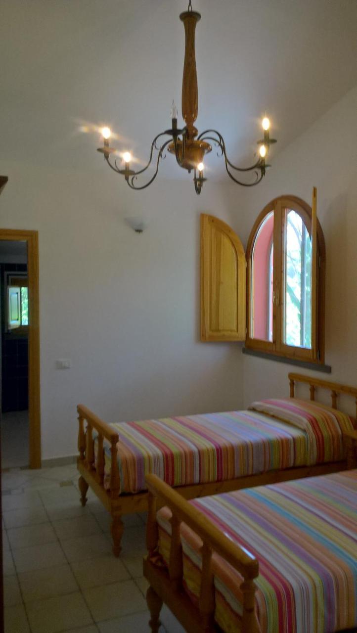Agriturismo Poggio Al Pino Montelupo Fiorentino Bagian luar foto