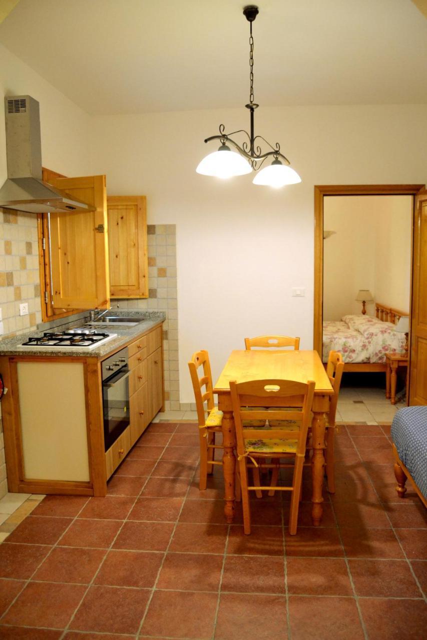 Agriturismo Poggio Al Pino Montelupo Fiorentino Bagian luar foto