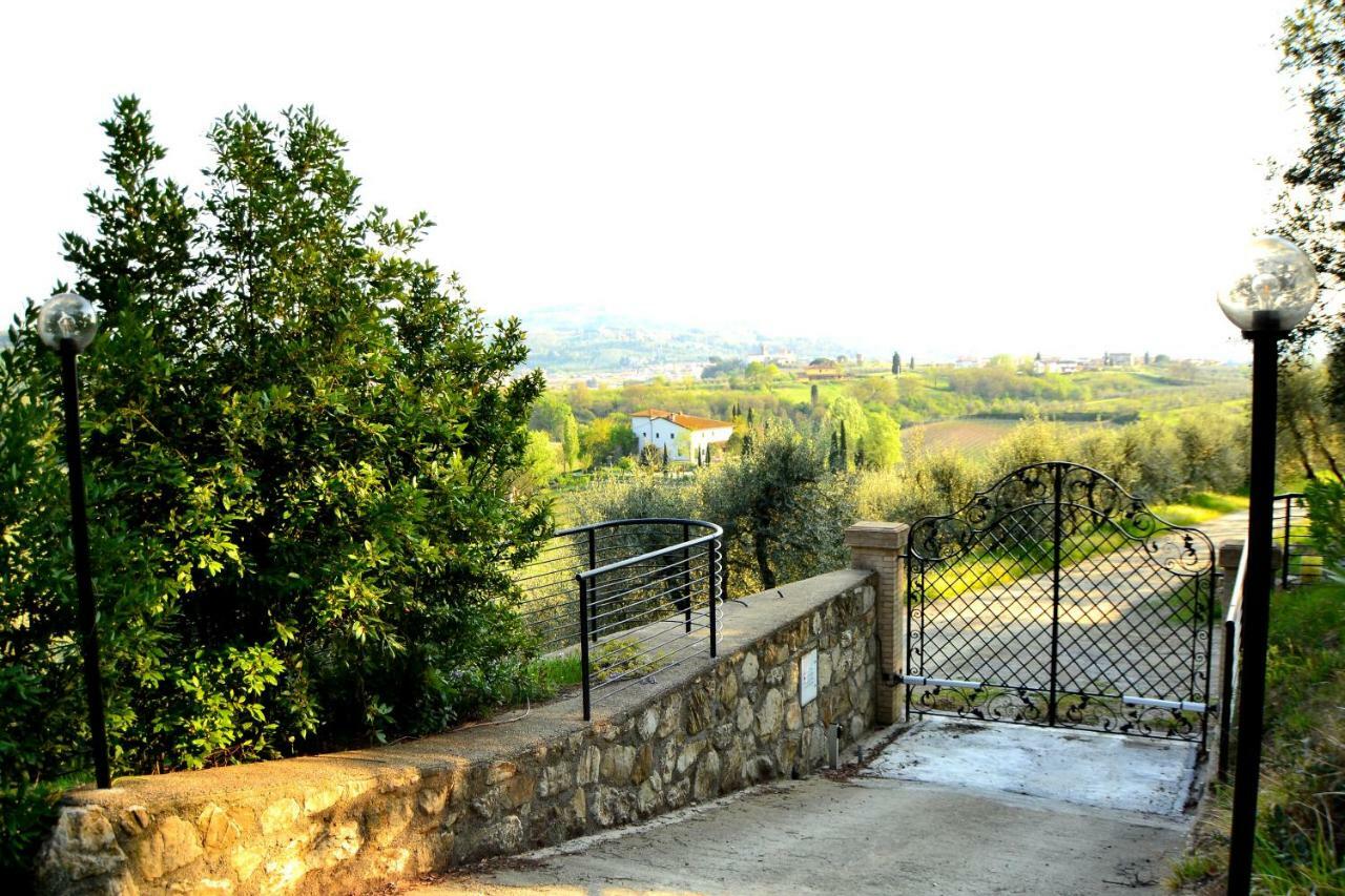 Agriturismo Poggio Al Pino Montelupo Fiorentino Bagian luar foto